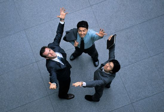 阿根廷央行放宽比索交易区间政策 拟增外汇储备100-170亿美元